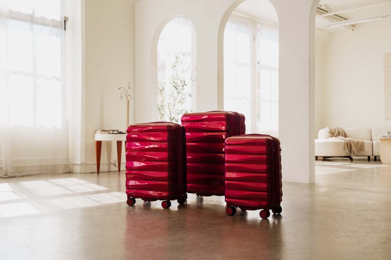 ABS vs Polycarbonate Luggage: Which Wins? (2026)