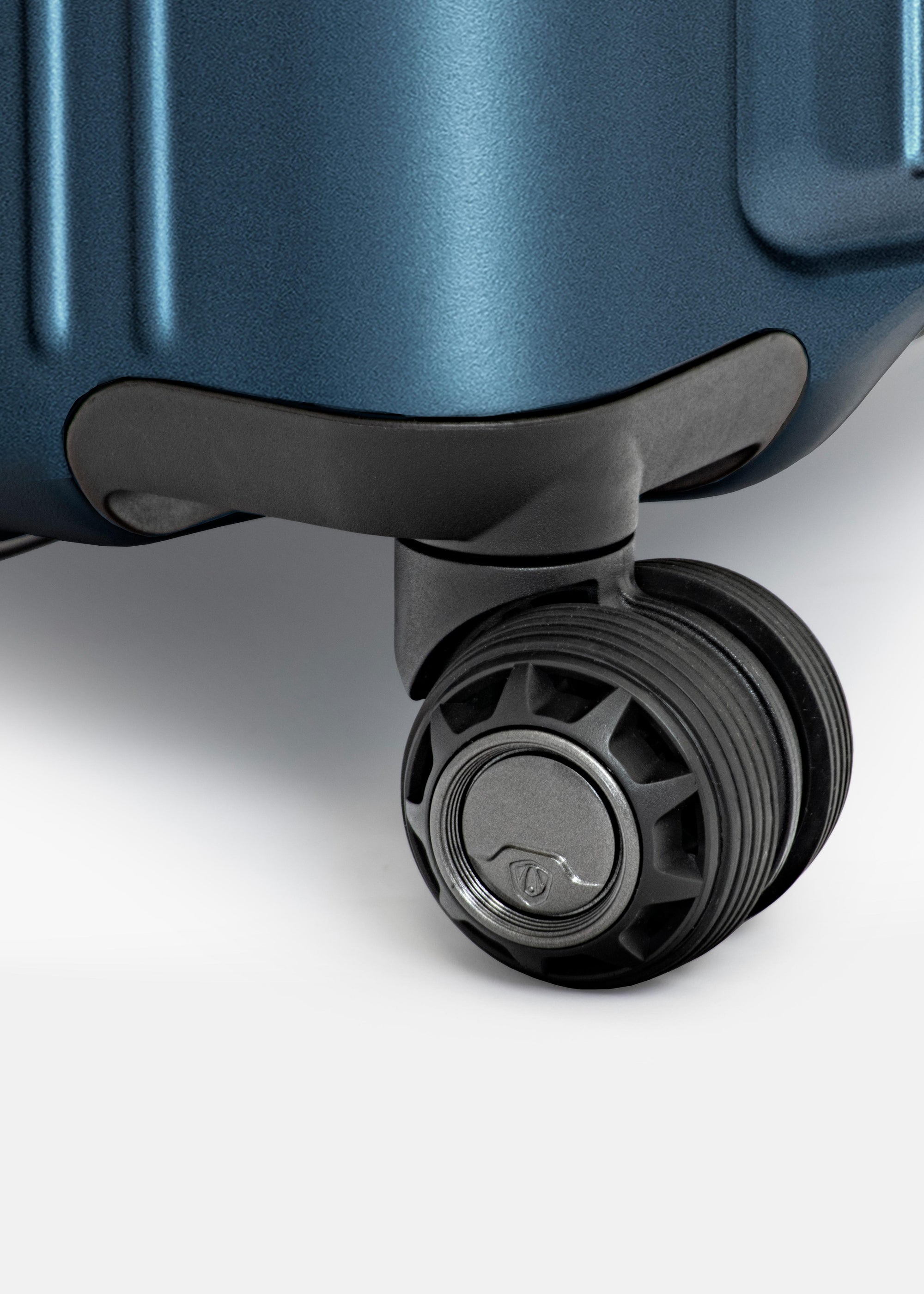 Ultimax II Medium Trunk