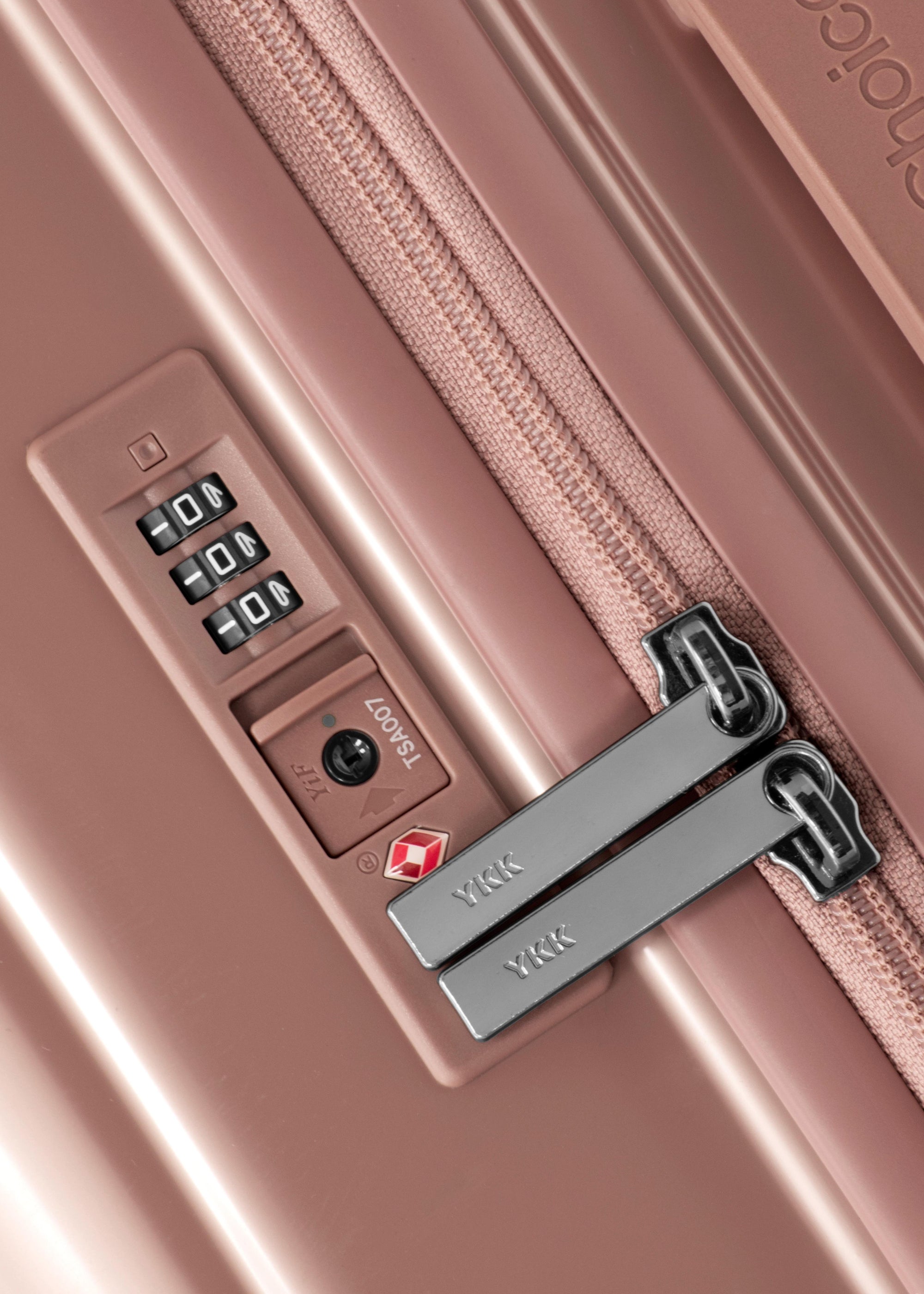 Ultimax II Medium Trunk